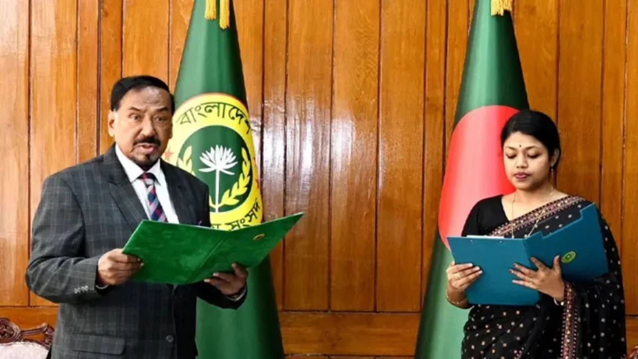 সংরক্ষিত নারী আসনের এমপি নুসরাত তাবাসসুম জ্যোতির শপথ গ্রহণ