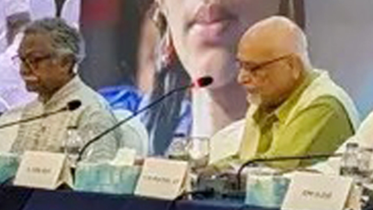 শিক্ষা আন্দোলনের প্রয়োজনীয়তা দেখা দিয়েছে : দেবপ্রিয়
