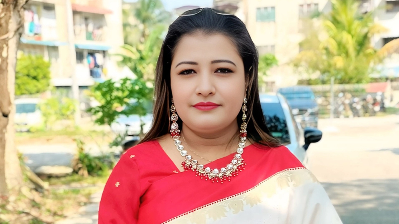 বাউল শিল্পী হাসিনা সরকার