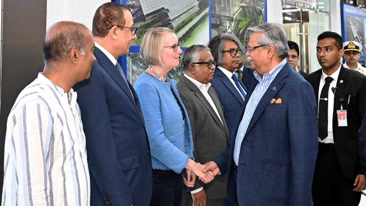 যুক্তরাজ্যের পথে রাষ্ট্রপতি