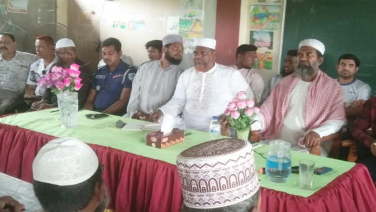 কপিলমুনিতে সুধীজনের সাথে স্থানীয় এমপির মত বিনিময় সভা