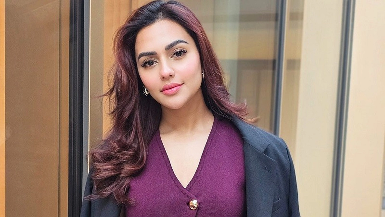 জনপ্রিয় অভিনেত্রী নুসরাত ফারিয়া