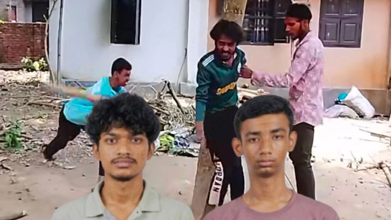 রাজশাহীতে যুবককে গাছে বেঁধে নির্যাতনের ঘটনায় দুজন গ্রেপ্তার