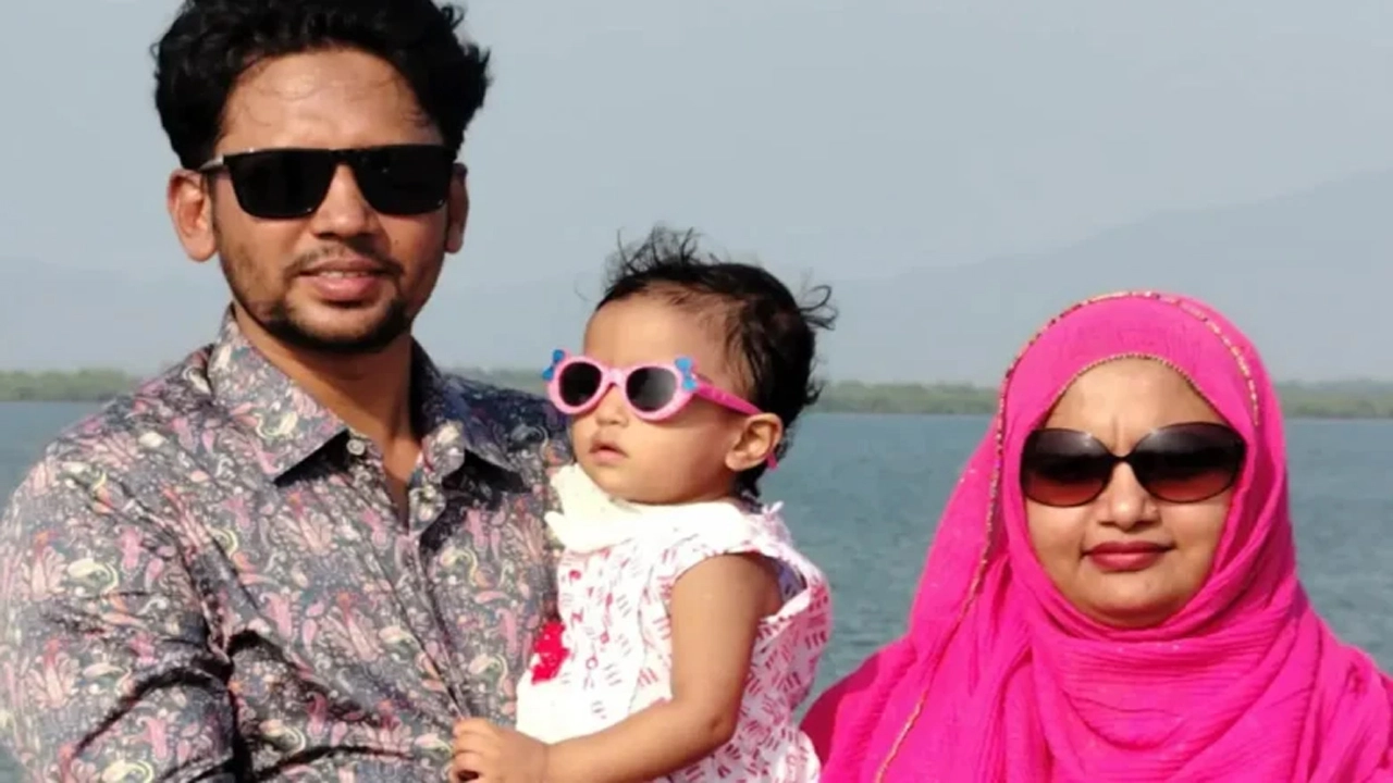 মোটরসাইকেল থেকে পড়ে যাওয়া সন্তানকে বাঁচাতে গিয়ে মা ও শিশুর প্রাণহানি