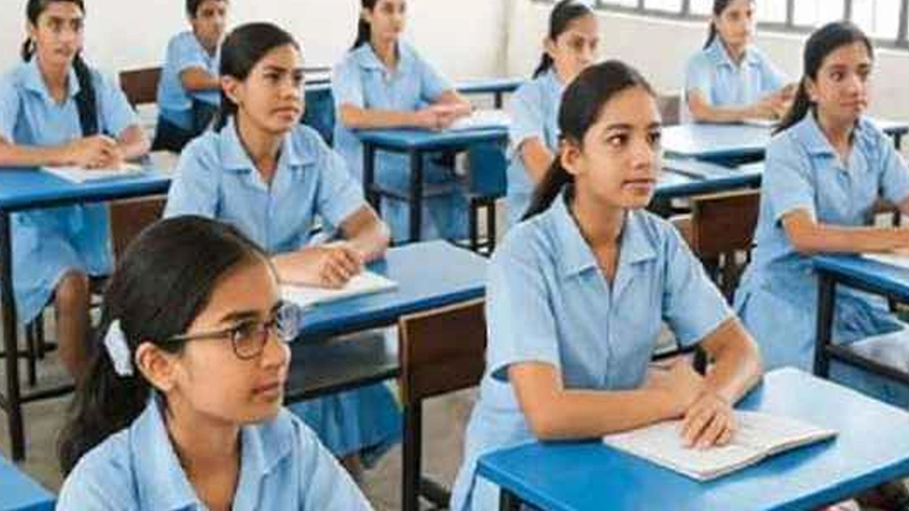 আজ থেকে দেশের সব প্রাথমিক বিদ্যালয় ছুটি