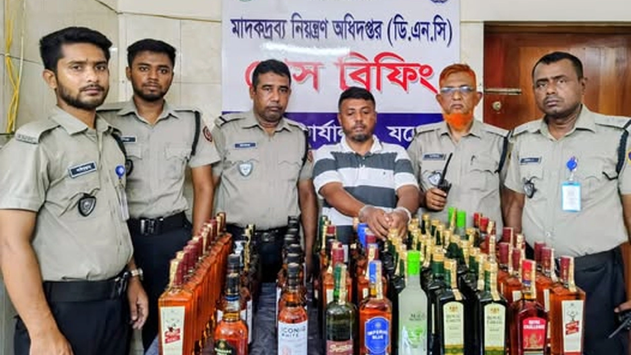 যশোরের ৮৮ বোতল বিদেশী মদসহ যুবক আটক