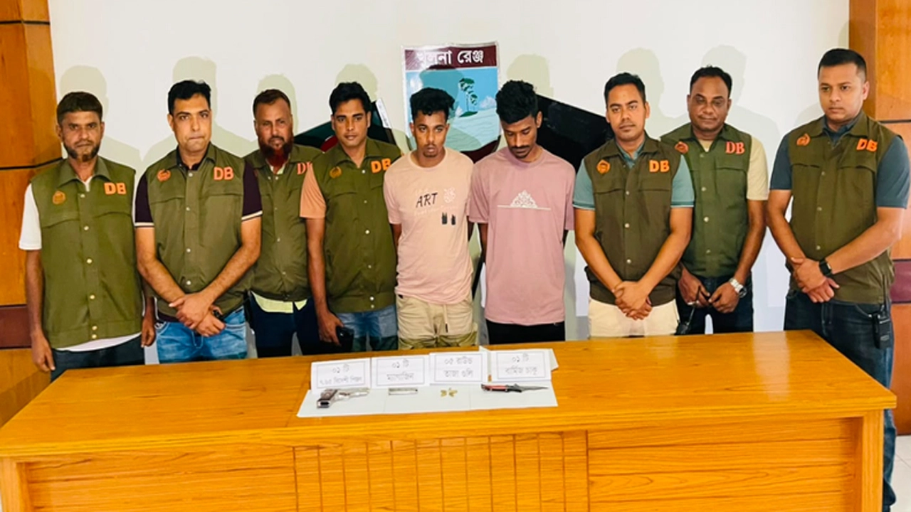 যশোরে শীর্ষ সন্ত্রাসী অনি ও সহযোগী তানভীর অস্ত্রসহ আটক