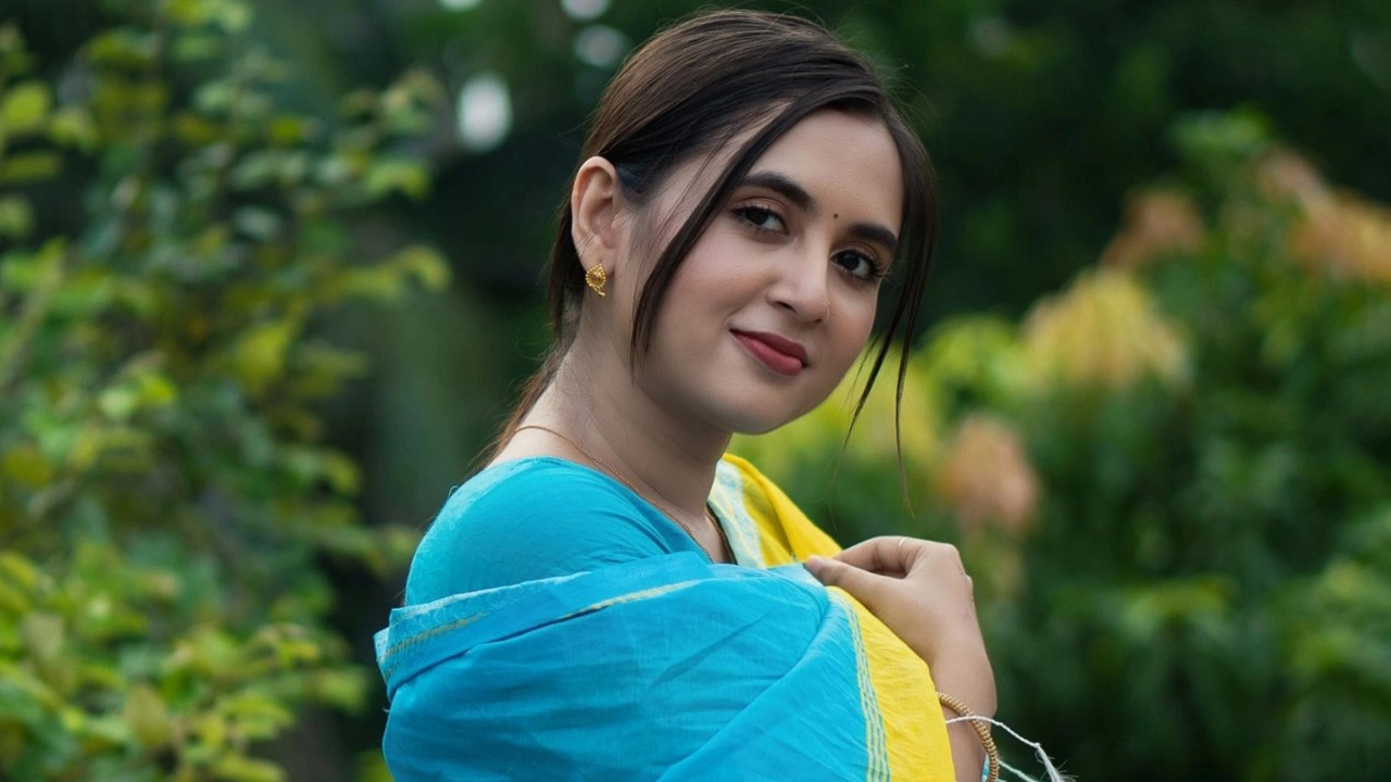 ছোটপর্দার জনপ্রিয় অভিনেত্রী তানিয়া বৃষ্টি।