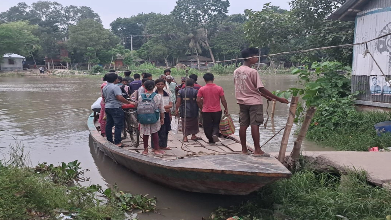 মুলিয়া খেয়াঘাট বরাদ্দ দিয়ে পঞ্চাশ হাজার টাকা চাঁদাবাজির অভিযোগ
