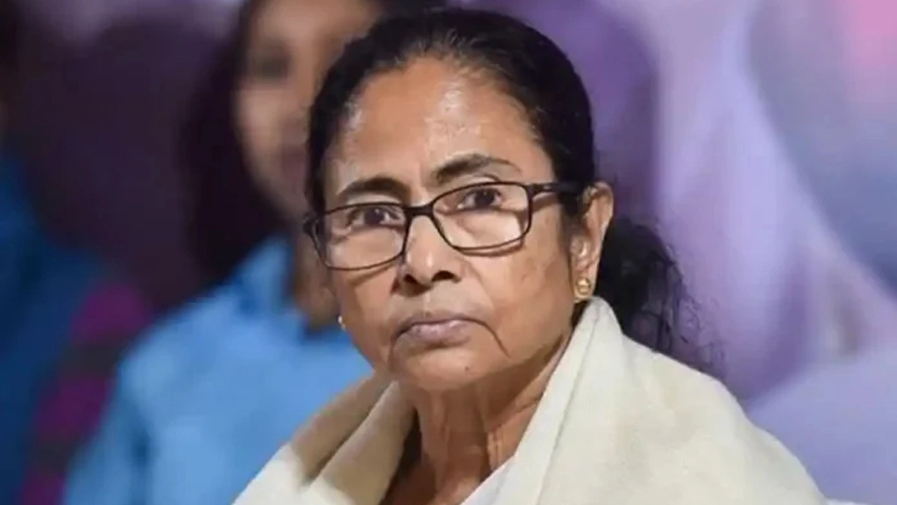 পশ্চিমবঙ্গে তৃণমূল কংগ্রেসে বড় ভাঙনের ইঙ্গিত