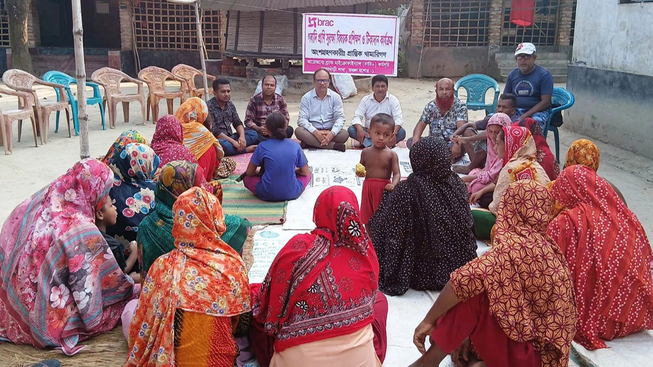 কেশবপুরে গবাদি প্রাণির সুরক্ষা বিষয়ে খামারিদের প্রশিক্ষণ