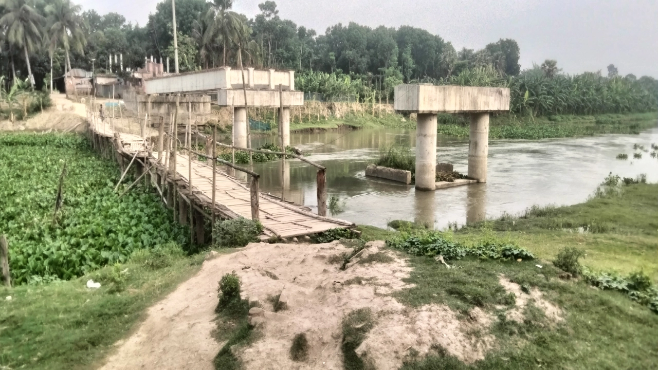 যশোরের বাঘারপাড়ায় ভৈরব সেতুর কাজ ৫ বছর বন্ধ