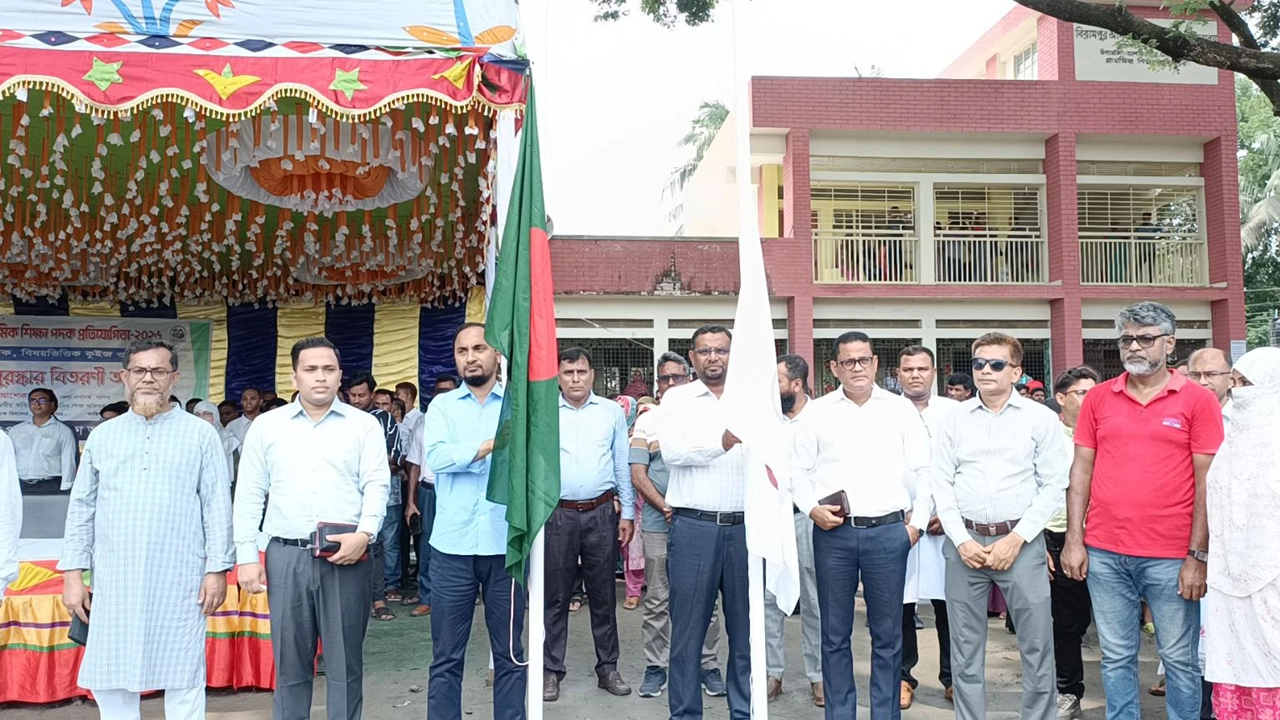 জেলা পর্যায়ে প্রাথমিক শিক্ষা পদক প্রতিযোগিতার উদ্বোধন