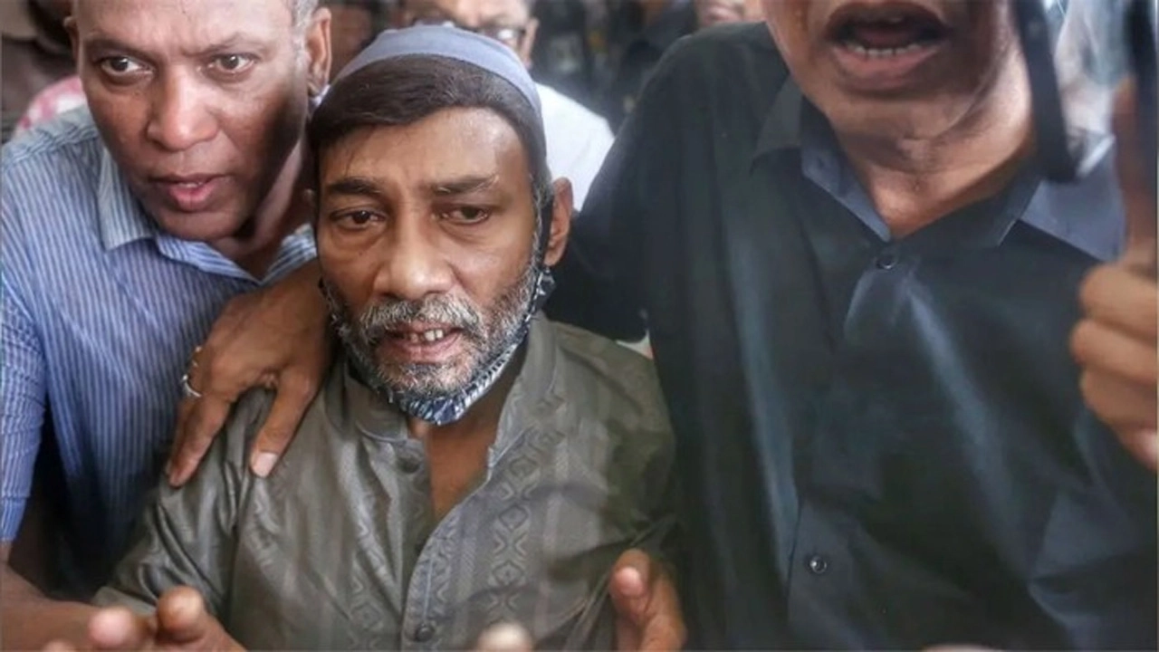 রায়ে সন্তোষ প্রকাশ রামিসার বাবা, দ্রুত কার্যকরের দাবি