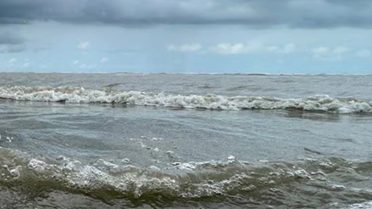 উত্তাল বঙ্গোপসাগর, চার সমুদ্রবন্দরে ৩ নম্বর সতর্ক সংকেত