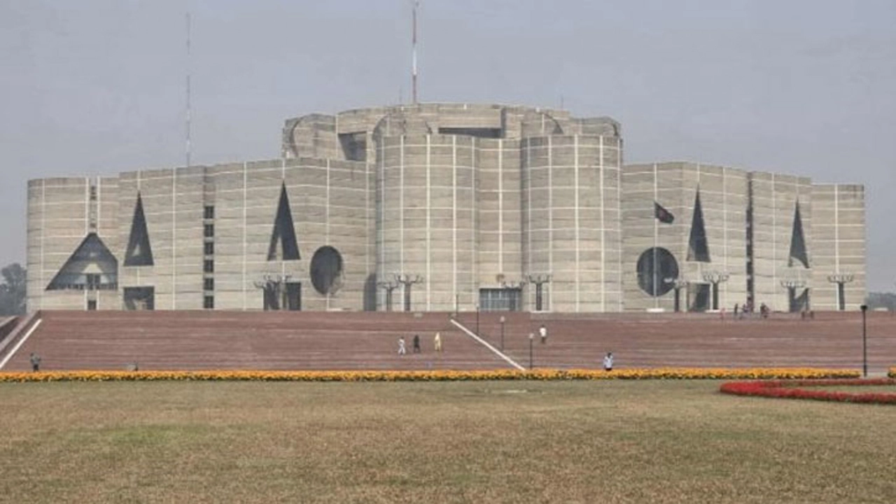 বৃহস্পতিবারই কেন বাজেট উপস্থাপন করা হয়?