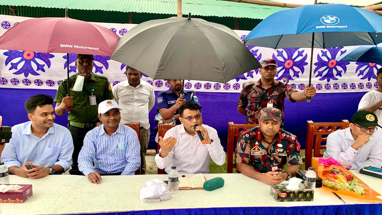 সীমান্তে পুশ-ইন ঠেকাতে সতর্ক থাকার আহ্বান রাজশাহী জেলা প্রশাসকের