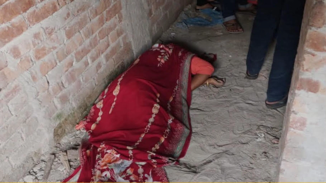 যশোরের মনিরামপুরে গৃহবধূর মরদেহ উদ্ধার, শ্বাসরোধে হত্যার অভিযোগ