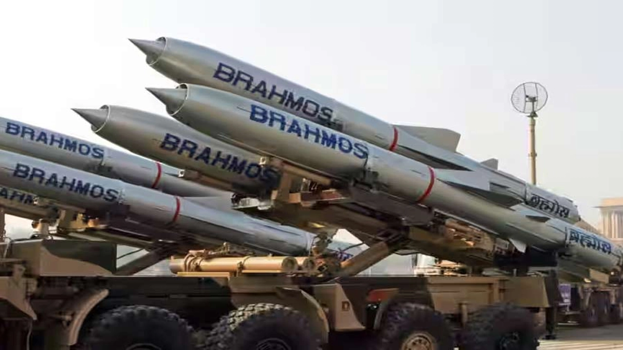 ভারতের প্রতিরক্ষা রপ্তানিতে নতুন রেকর্ড