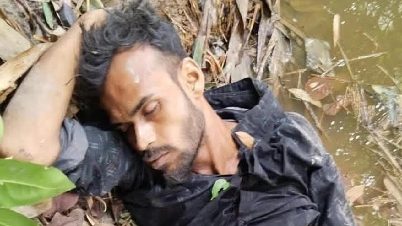 কলারোয়ায় মোবাইল টাওয়ারের নিচে থেকে মধু ব্যবসায়ী যুবকের লাশ উদ্ধার