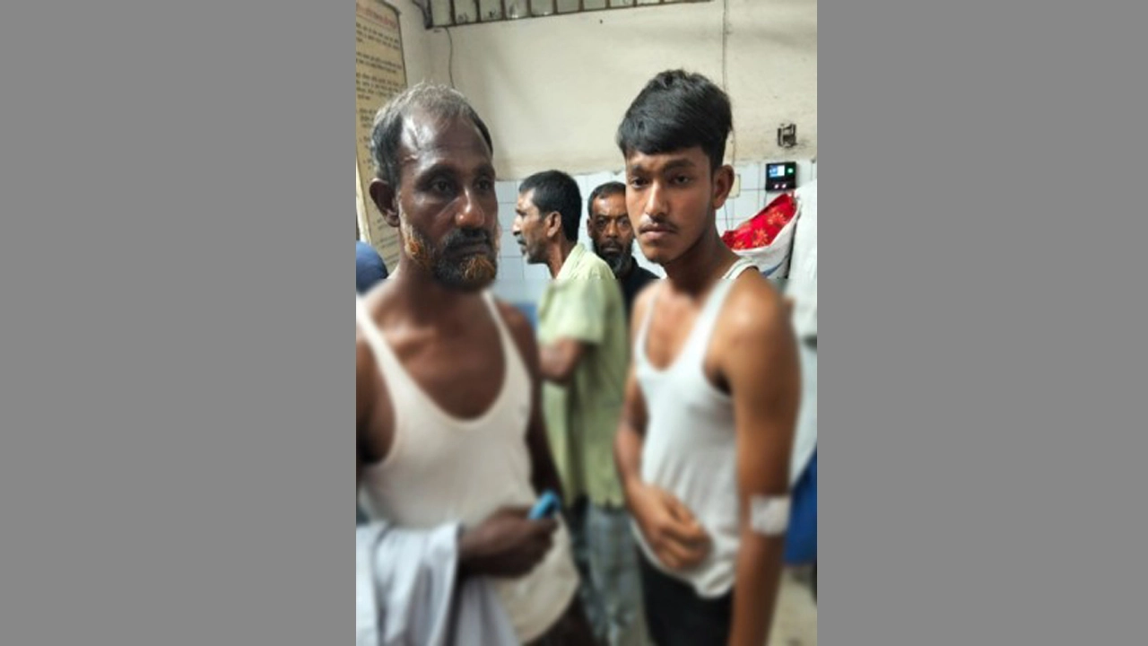 কেশবপুরে শ্রমিকদের সংঘর্ষ, আহত ৩