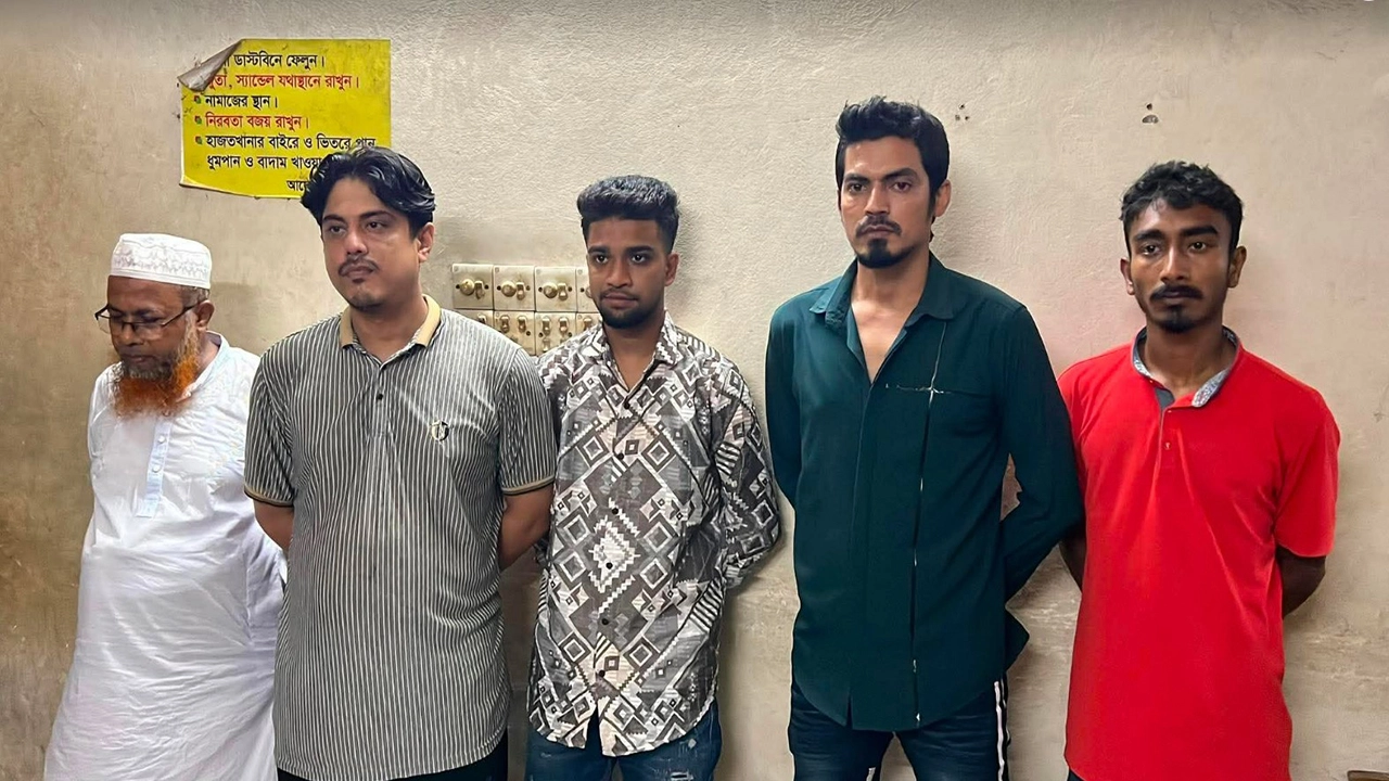 যশোরে অগ্নিসংযোগ মামলায় ছাত্রলীগ নেতাসহ ৫ জন আটক