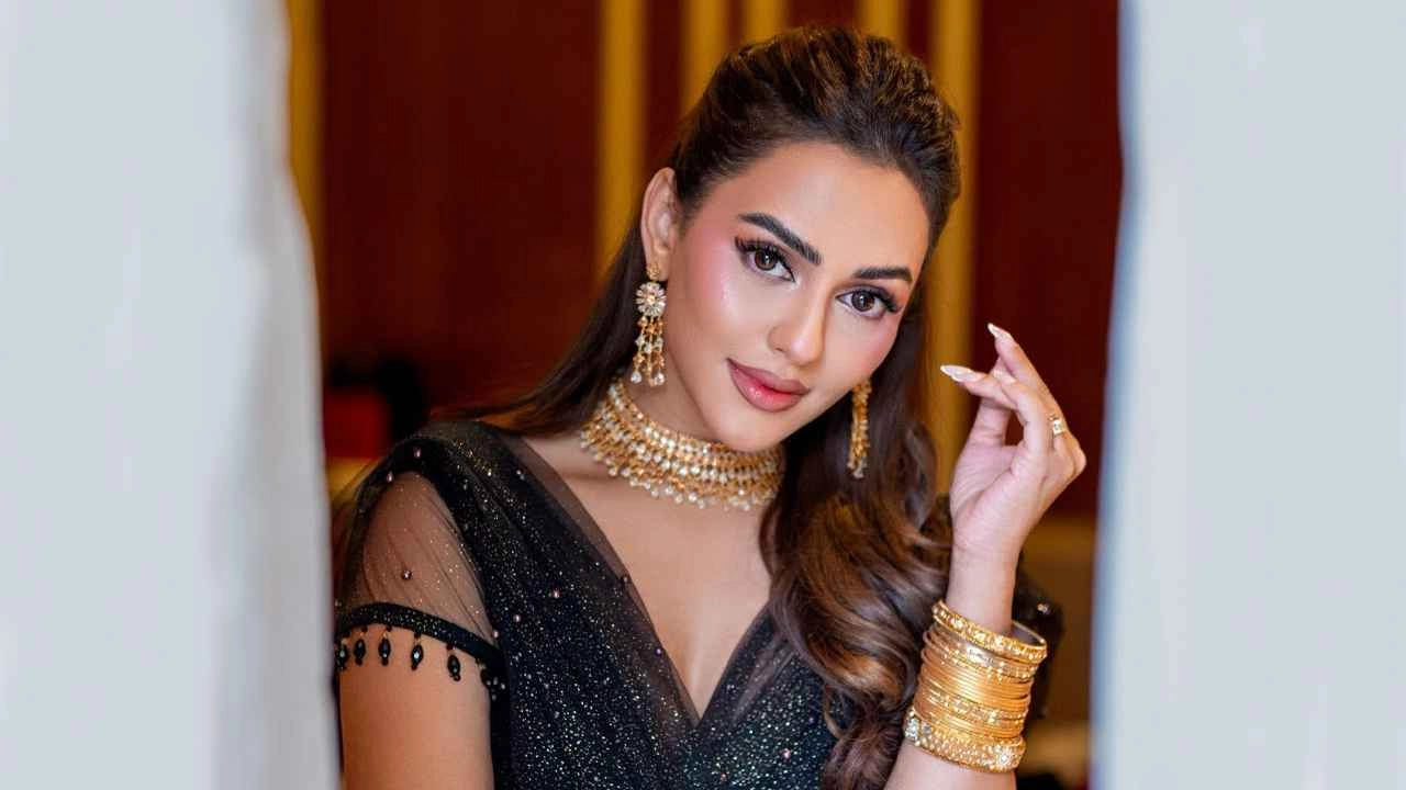 নতুন রূপে ধরা দিলেন নুসরাত ফারিয়া