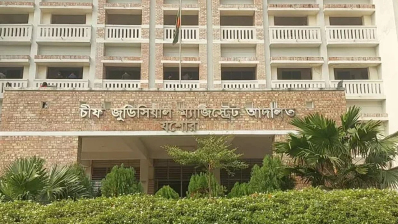 ইজিবাইক ছিনতাই মামলায় মাসুদুরের ২ দিনের রিমান্ড মঞ্জুর