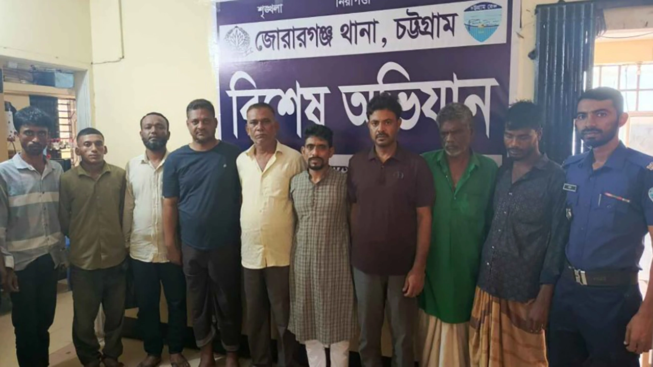 মিরসরাইয়ে আওয়ামী লীগের দুই নেতাসহ গ্রেফতার ৯