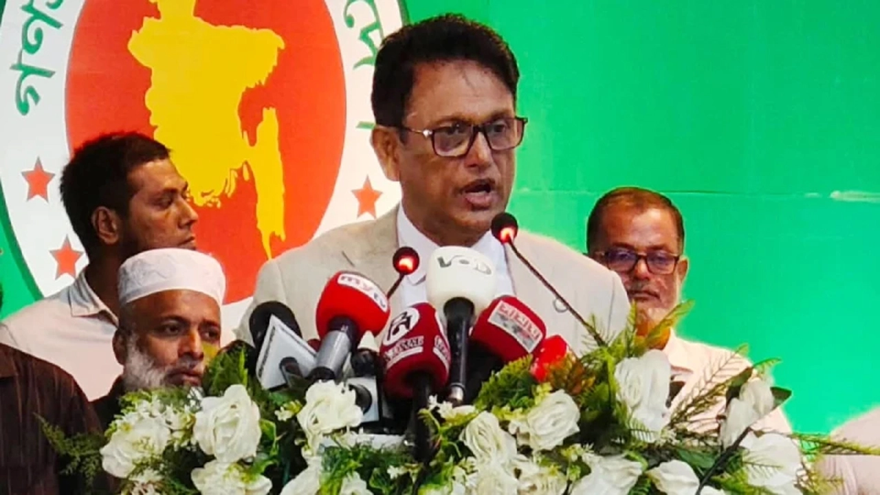 এইচএসসি পরীক্ষায় নকল বা প্রশ্নফাঁস হলে কঠোর ব্যবস্থা