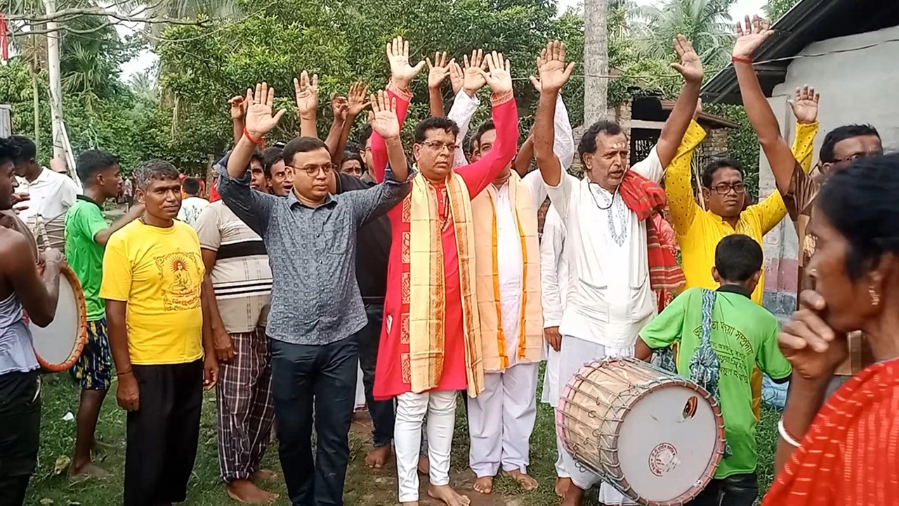 অভয়নগরে দুই দিনব্যাপী মতুয়া মহা সম্মেলন অনুষ্ঠিত