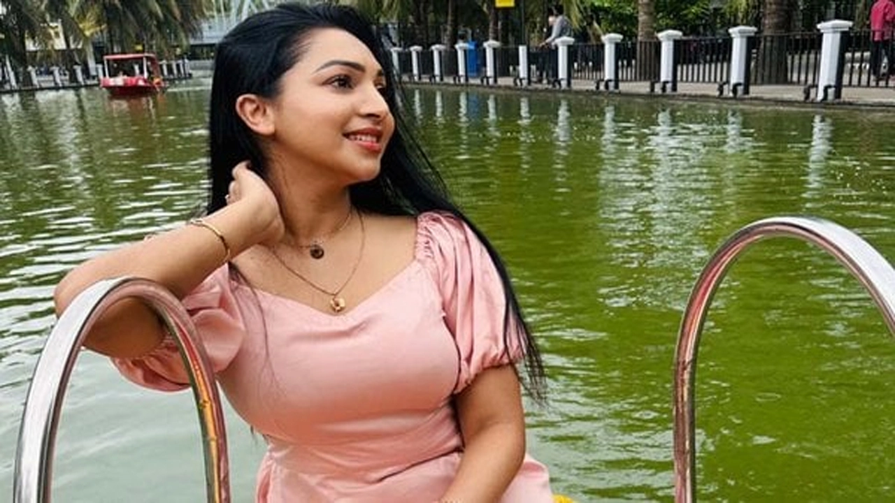 ‘বিবাহিত পুরুষের সঙ্গে প্রেমে না জড়ানোর আহ্বান’