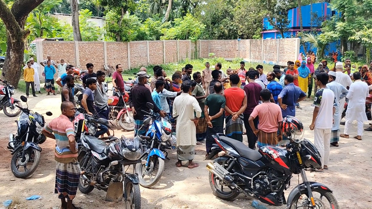 কেশবপুরে মাদ্রাসা কমিটি নিয়ে উত্তেজনা