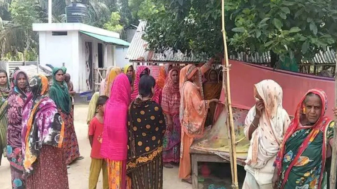 ভিটামিন এ ক্যাপসুল খেয়ে ফেরার পথে সড়কে প্রাণ গেলো শিশুর