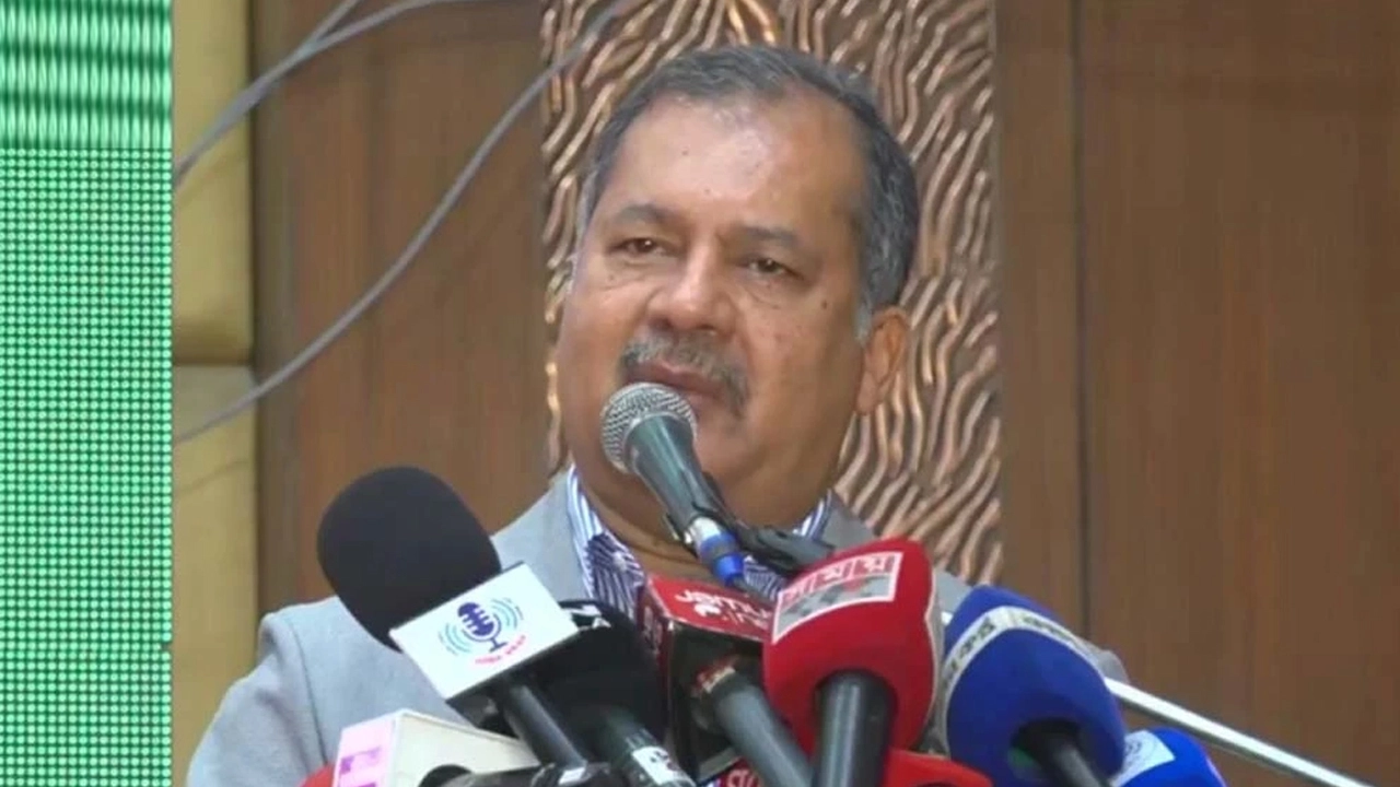 তথ্য ও সম্প্রচারমন্ত্রী জহির উদ্দিন স্বপন।
