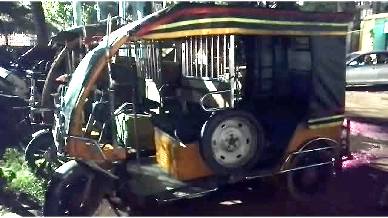 যশোরে চুরি হওয়া ইজিবাইক উদ্ধার, চারজন আটক