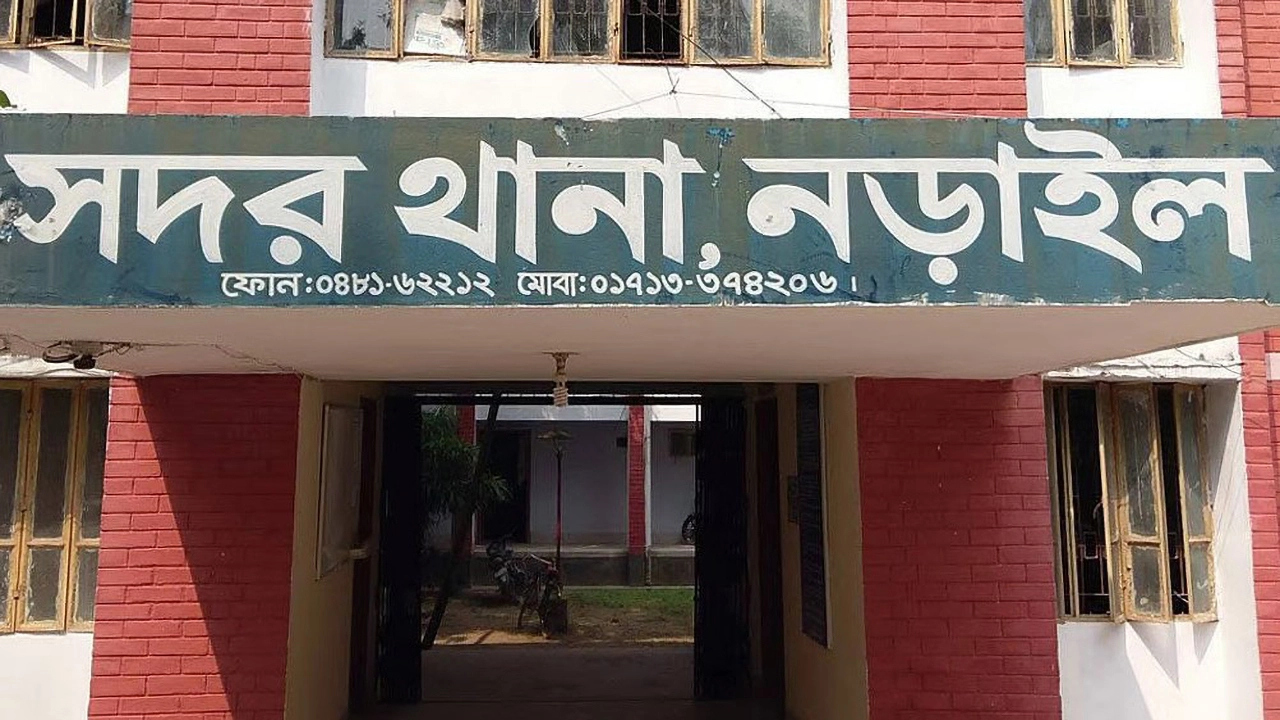 নড়াইলে চোর সন্দেহে গাছে বেঁধে নির্যাতন, প্রতিবন্ধী যুবকের মৃত্যু