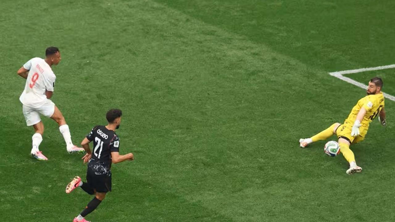 স্বাগতিক কানাডাকে বিদায় করে ৩-০ ব্যবধানের জয়ে কোয়ার্টার ফাইনালে মরক্কো