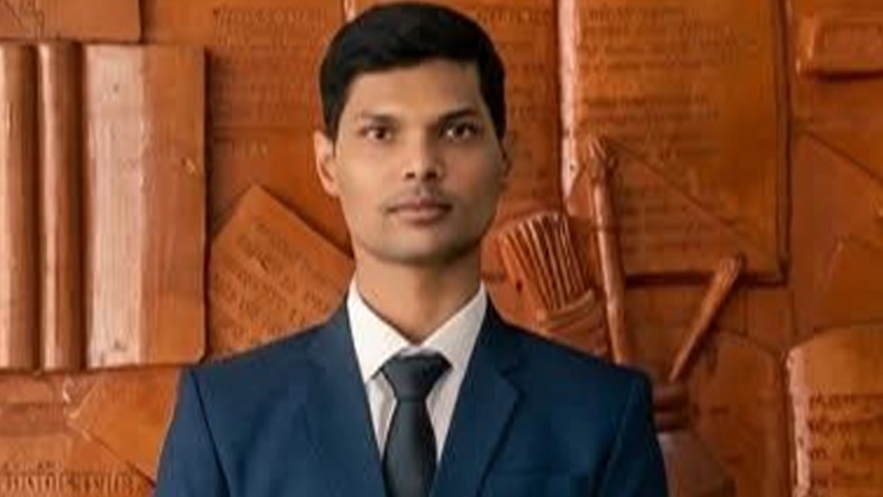 ৪৭তম বিসিএসে পুলিশ ক্যাডারে প্রথম কেশবপুরের বাচ্চু