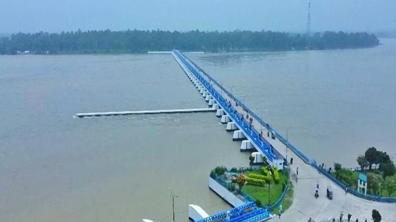 বিপৎসীমা ছাড়াতে পারে তিস্তা, ১২ জেলায় বন্যার সতর্কতা
