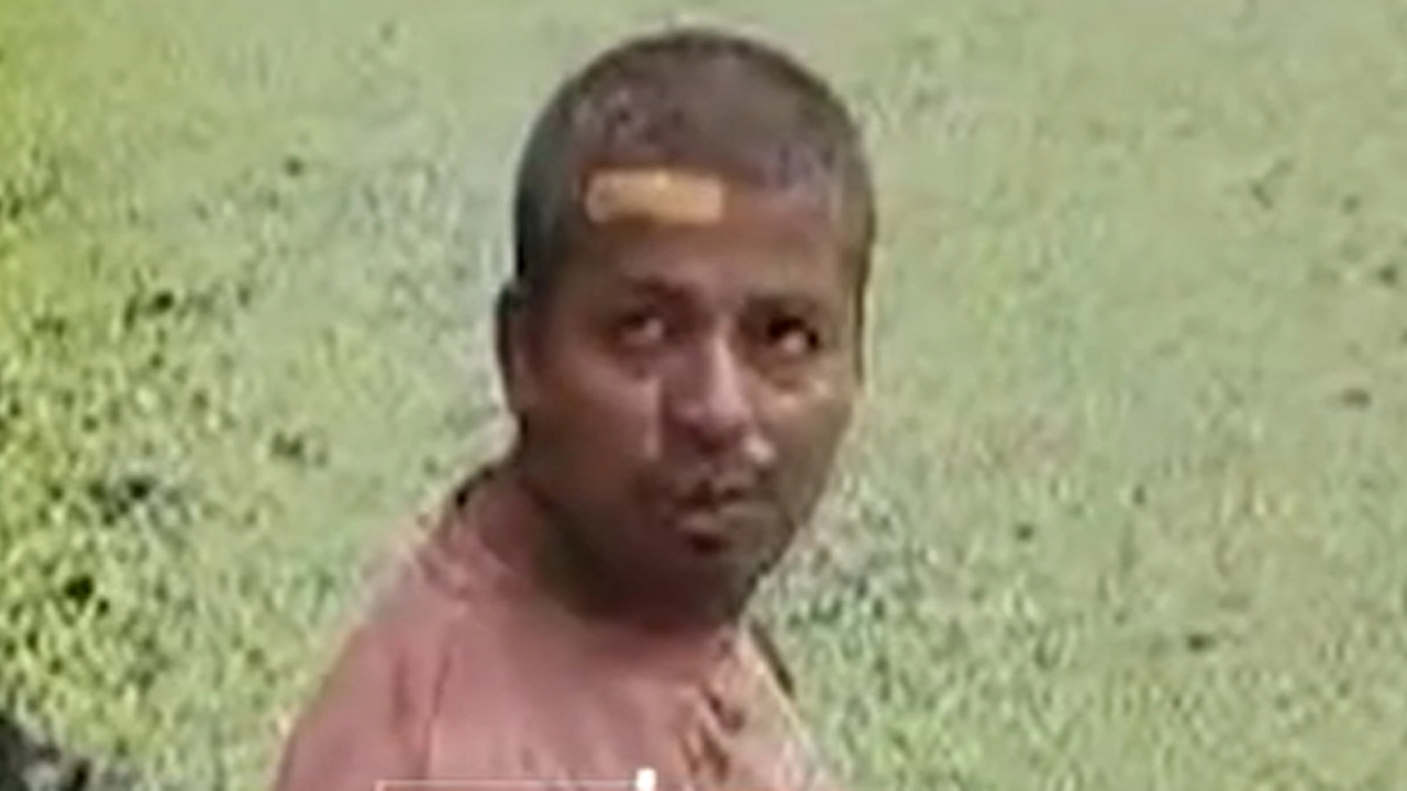 গদি বাঁচাতে রাতারাতি ধর্ষককে এনকাউন্টারে দিলেন শুভেন্দু!