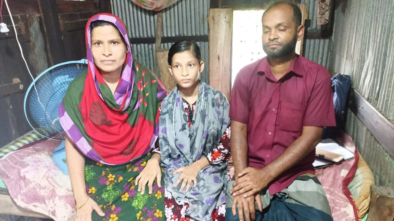 প্রতিবন্ধকতাকে জয় করে বৃত্তি পেল মোরেলগঞ্জের বিশেষ চাহিদাসম্পন্ন শিক্ষার্থী মাইশা