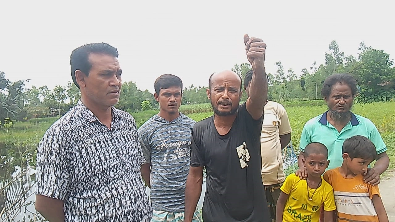 রংপুরে জলাবদ্ধতায় ঘরবাড়ি ও ফসল তলিয়ে গেছে