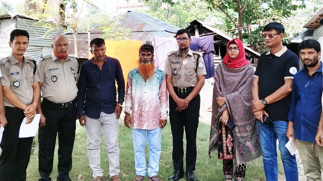 রাণীনগরে অভিযান : দুই মাদক সেবির কারাদণ্ড