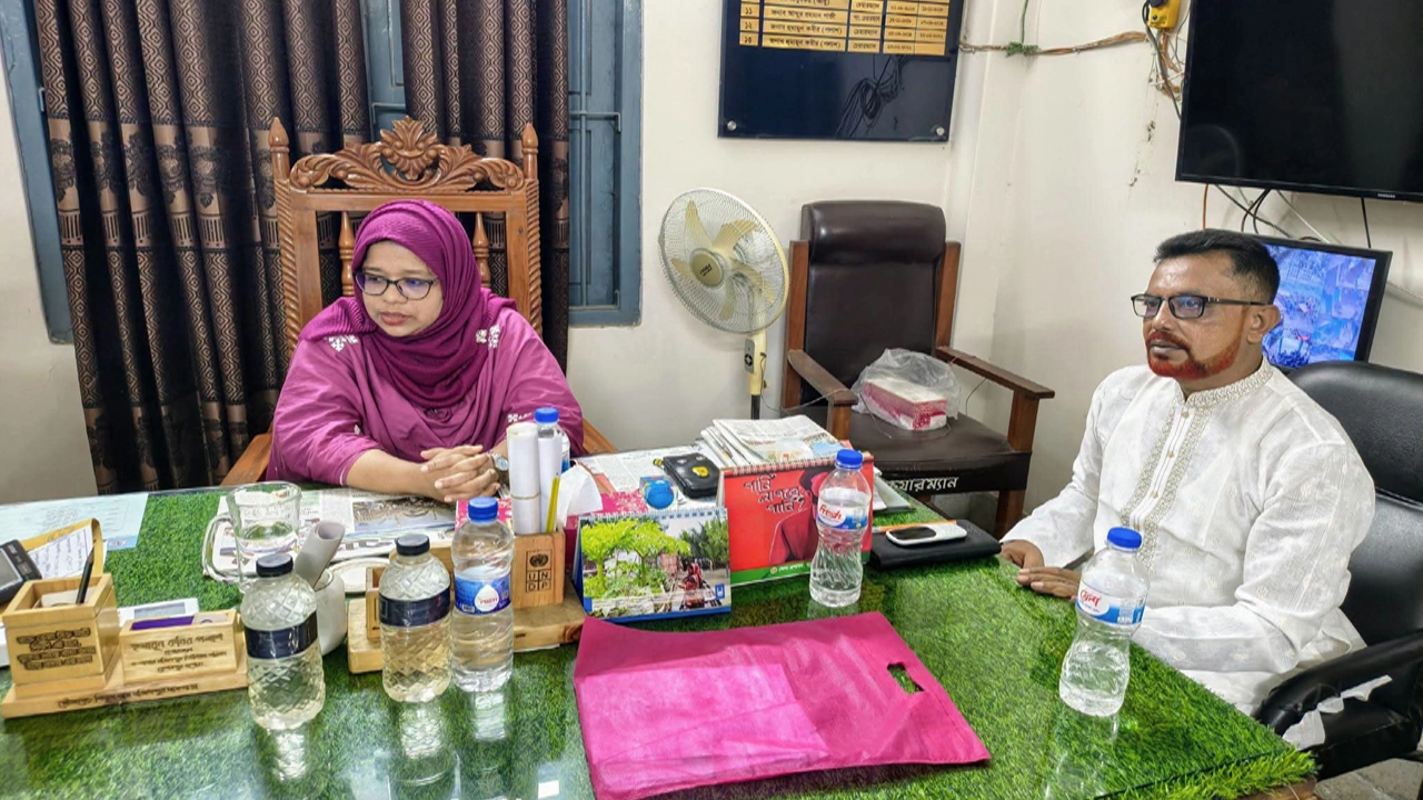 কেশবপুরে মজিদপুর ইউনিয়ন পরিষদ পরিদর্শনে ইউএনও