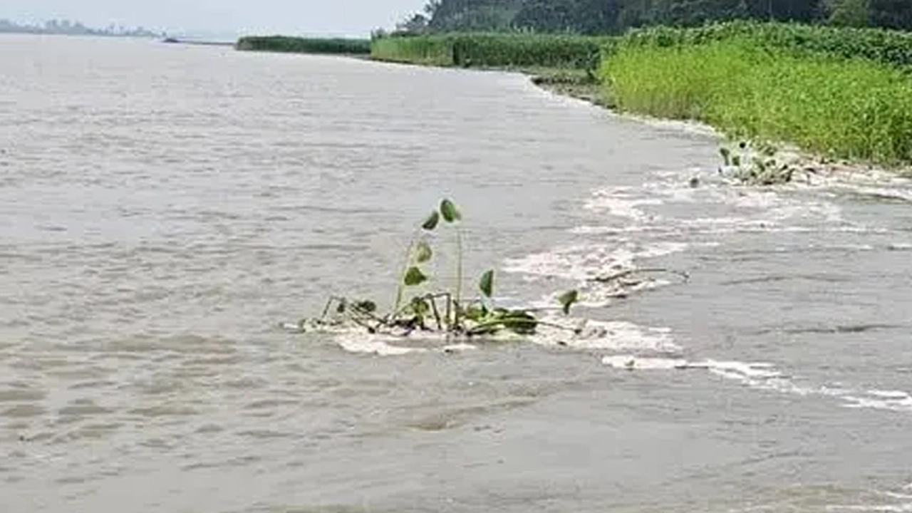 কুড়িগ্রামে নদ-নদীর পা‌নি বৃ‌দ্ধি, বন্যার শঙ্কা