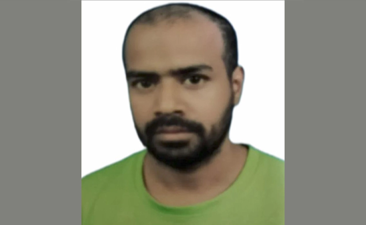 ২১ বছর পর মালয়েশিয়ার কারাগার থেকে বাড়ি ফিরলেন বাগেরহাটের রতন