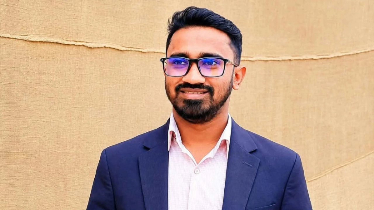 প্রধানমন্ত্রীর রাজনৈতিক সহকারী হলেন রাশেদ খাঁন