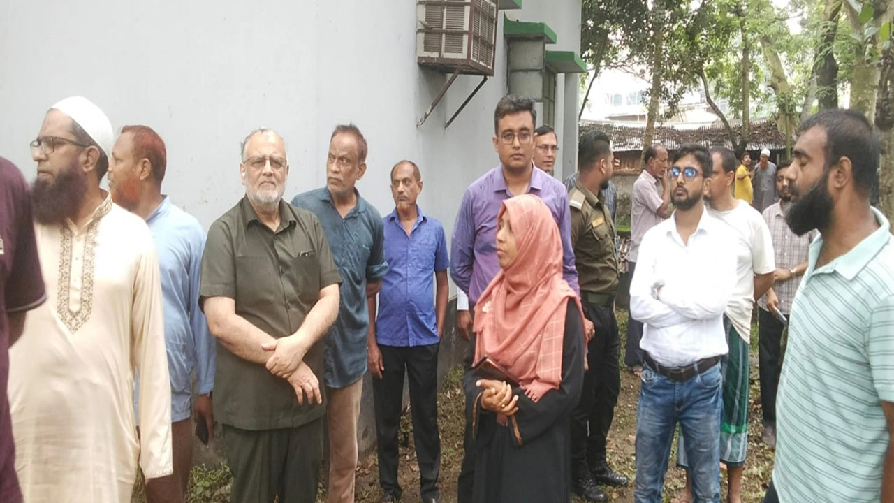 অবশেষে ঝিকরগাছায় নির্মিত হচ্ছে মডেল মসজিদ