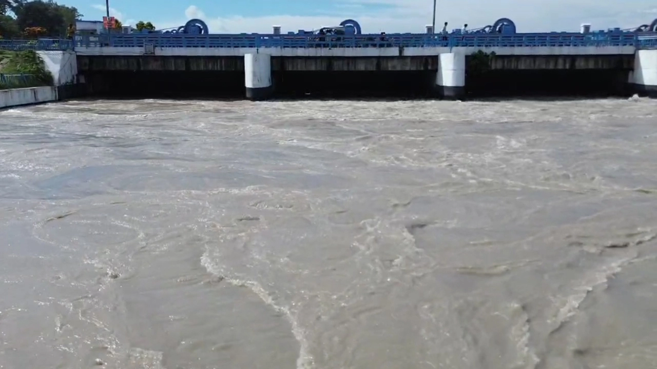 তিস্তা ও ধরলার পানি বৃদ্ধি, ব্যারাজের সব গেট উন্মুক্ত